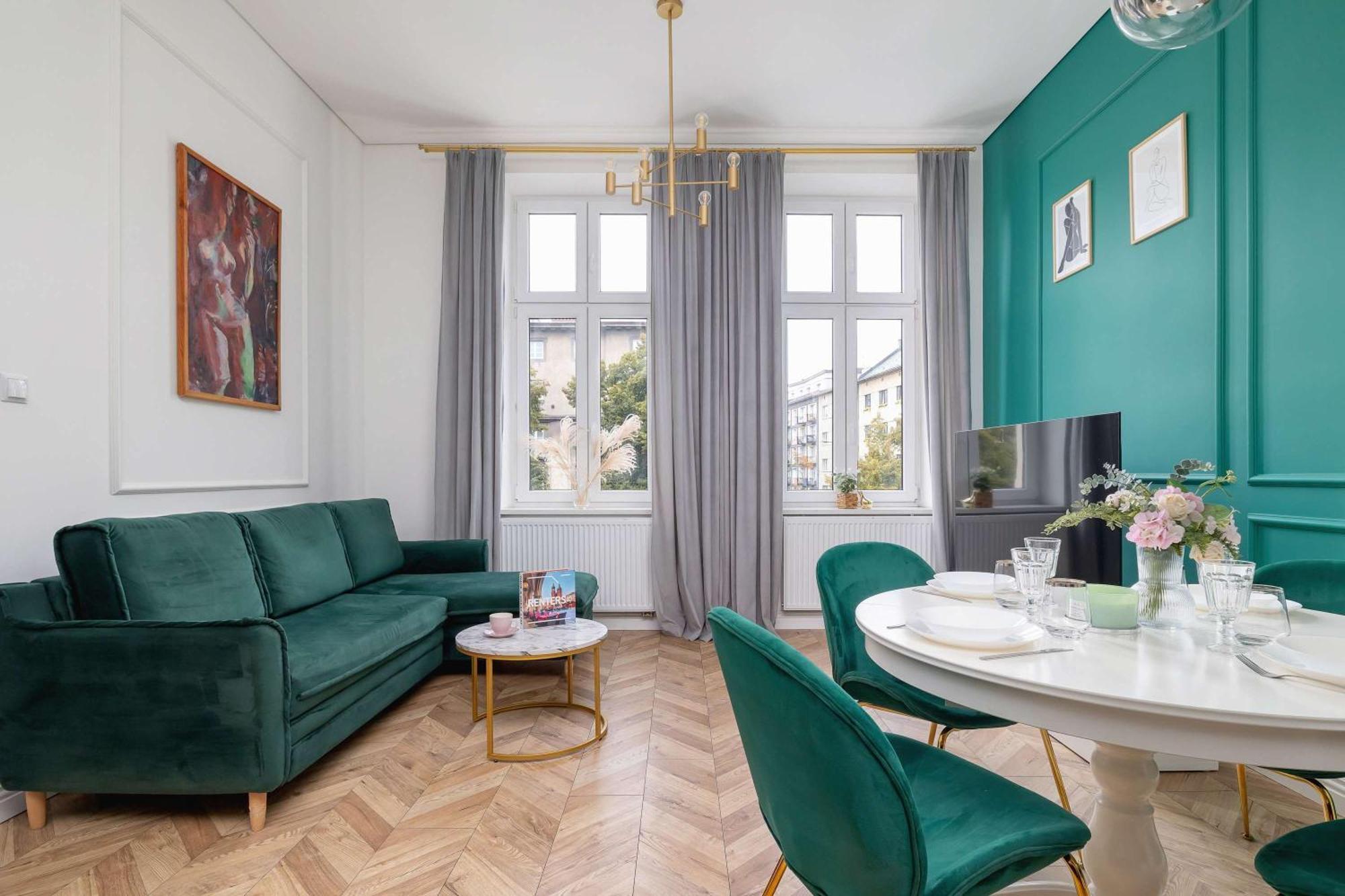 Elegant Family Near Center By Renters Apartment *